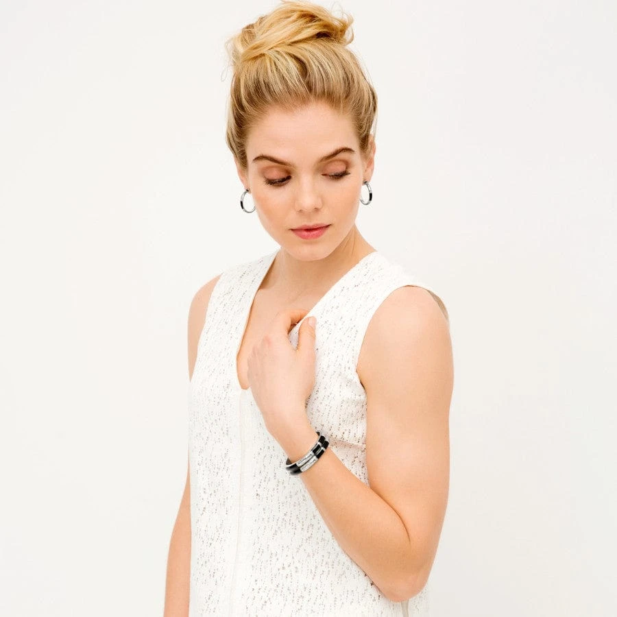 Wiltern Hinged Bangle - Image 3